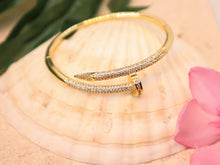 Load image into Gallery viewer, Luxury Nail Bracelet