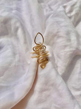 Load image into Gallery viewer, Snake Wire Ring