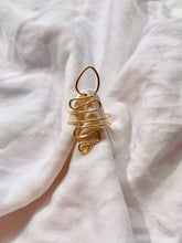 Load image into Gallery viewer, Snake Wire Ring