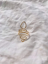 Load image into Gallery viewer, Snake Wire Ring